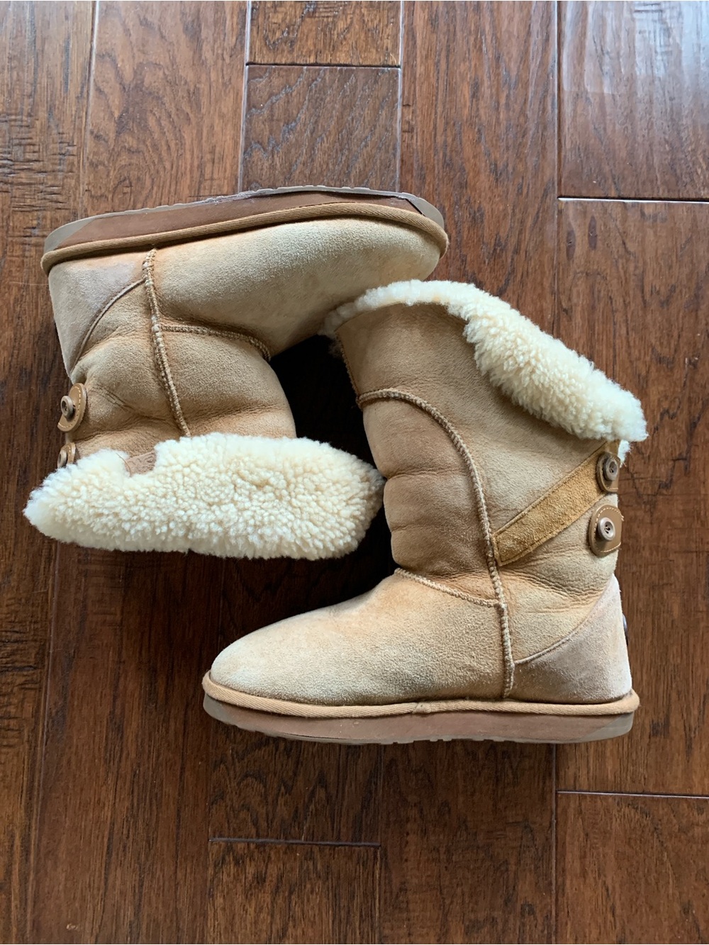 EMU AUSTRALIA SHEEPSKIN BOOTS